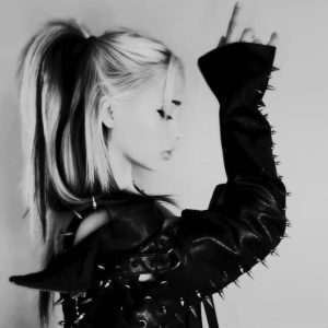 THE FINAL DESCENT feat. AALIOURA